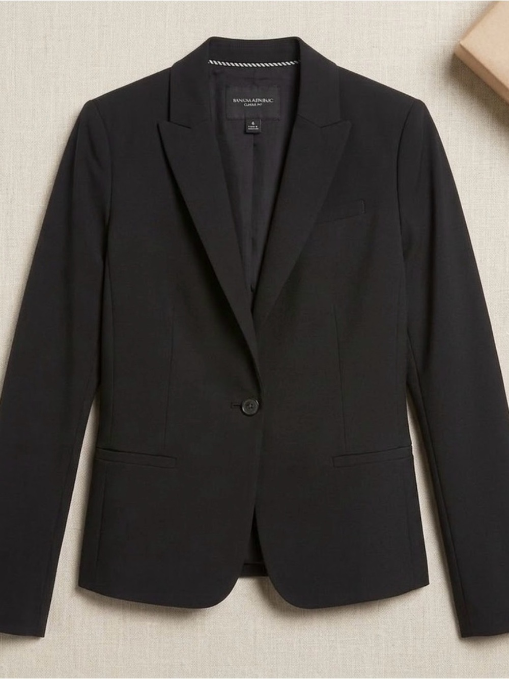 Banana Republic Classic Fit Marzotto Italian Wool Black Women's Blazer